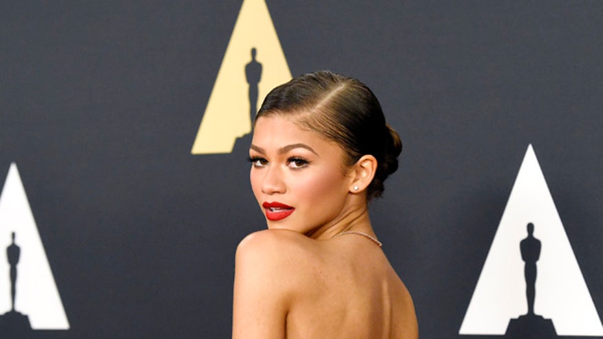 zendaya over shoulder reuters.jpg